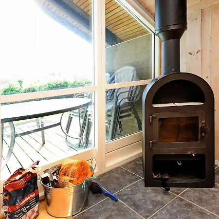 Three-bedroom Holiday In Borkop 15 * Egeskov (Syddanmark)